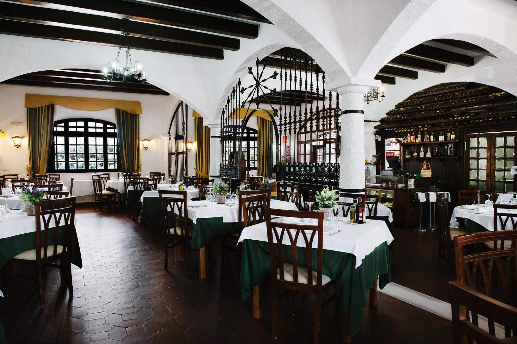 La Codorniz Hotel Тарифа Екстериор снимка